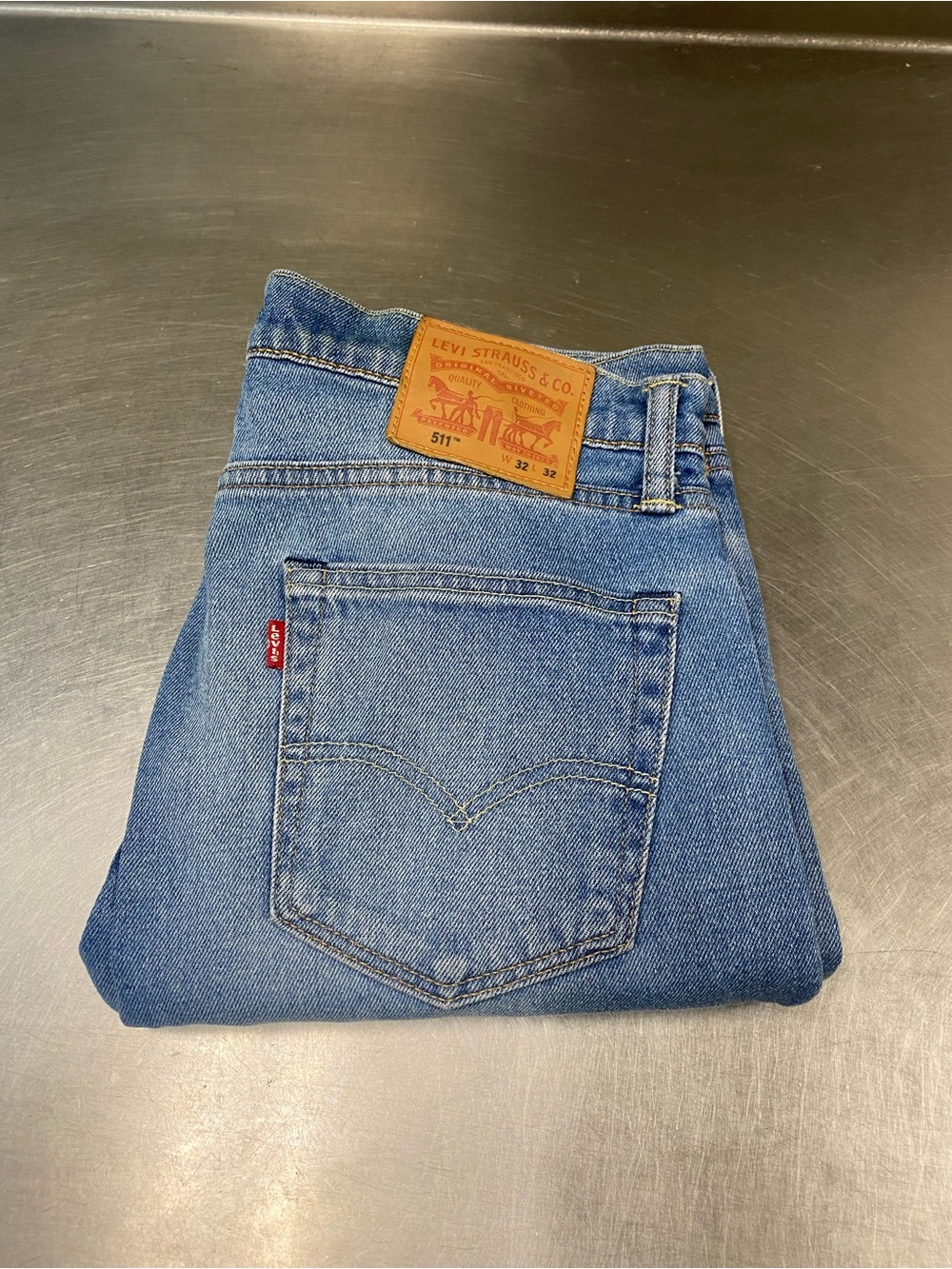 Levi's 511 Straight Men's Jeans W32 L32- Light Blue Denim